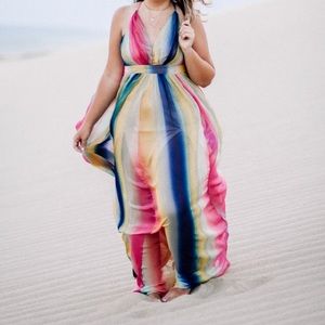 Beautiful colorful dress!